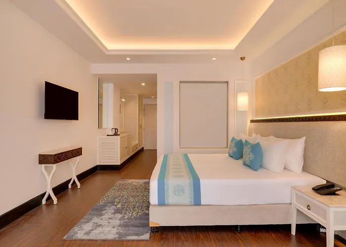 Lemon Tree Premier Budhanilkantha Kathmandu, Nepal Hotel 5*
