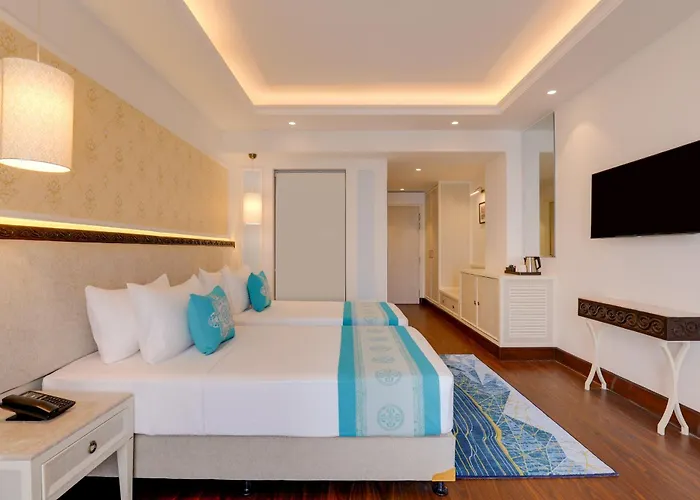 Hotel Lemon Tree Premier Budhanilkantha Kathmandu, Nepal 5*